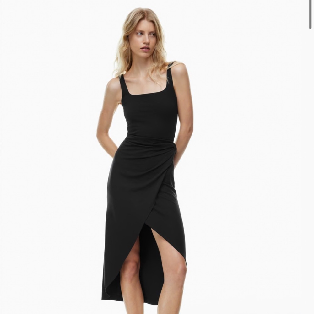 Aritzia Saturn midi dress